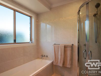 16 Bates Avenue, Glen Innes