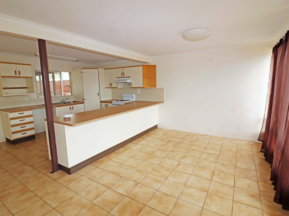 14 Azalea Street, Atherton
