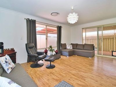 74 Chelmsford Avenue , Port Kennedy