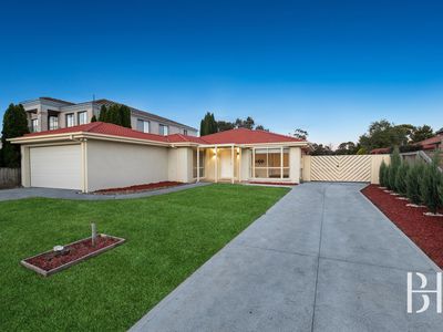 22 Lakeside Drive, Hidden Valley