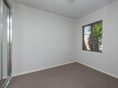 62D Amberley Way, Westminster