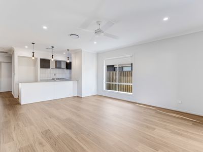 43 Shadforth Street, Burpengary East