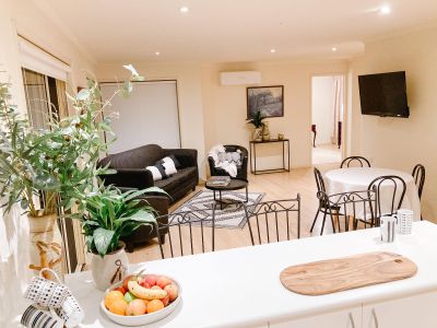 8 Fairy Dell Court, Heathcote