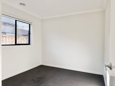 54 Margie Street, Wyndham Vale