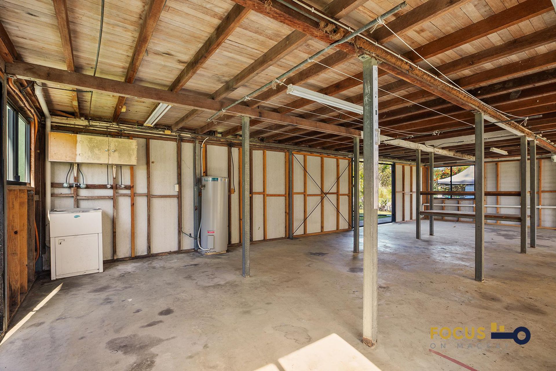 2/18 MANON ST, Armstrong Beach