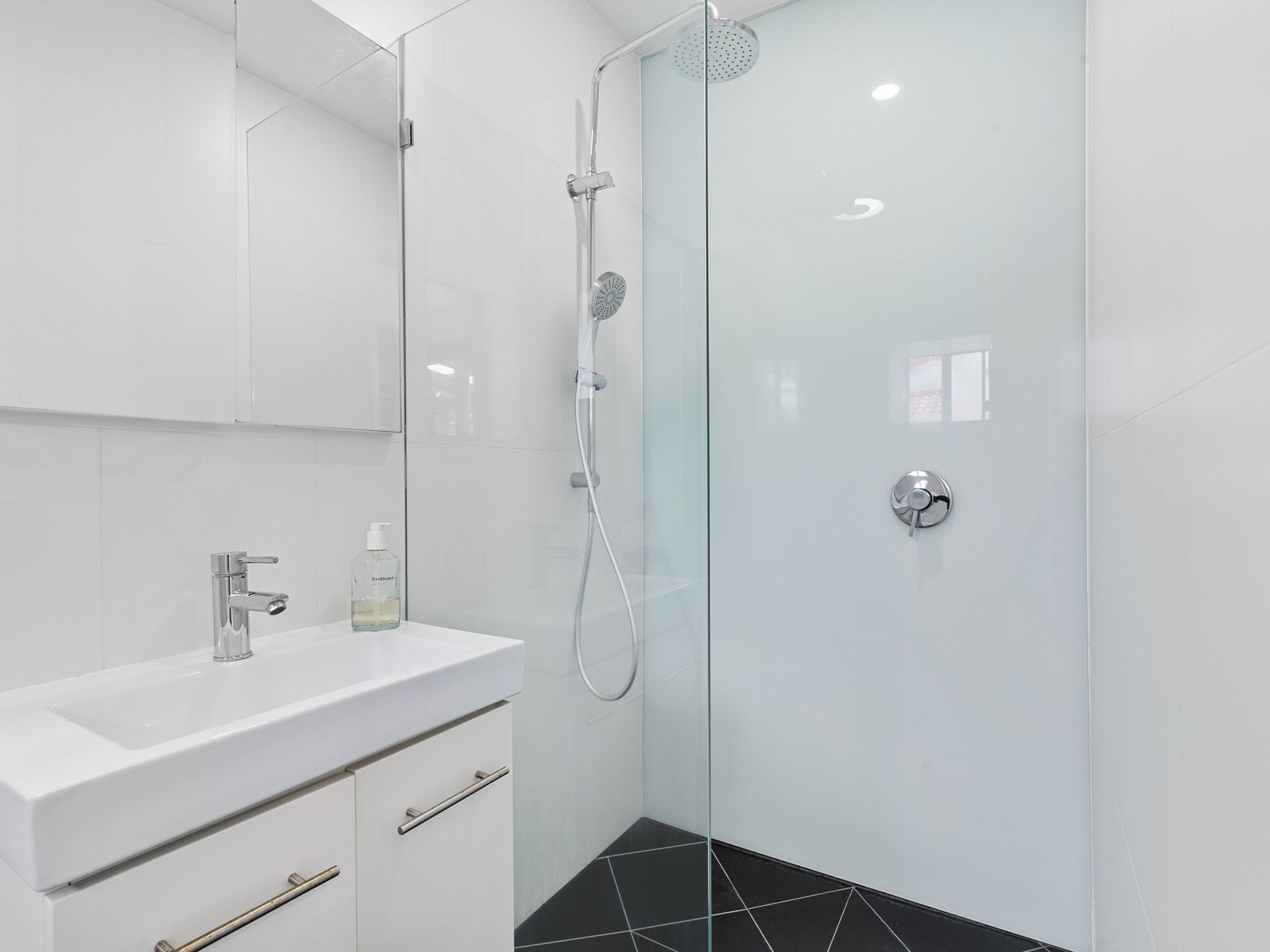 69 Tallebudgera Drive, Palm Beach