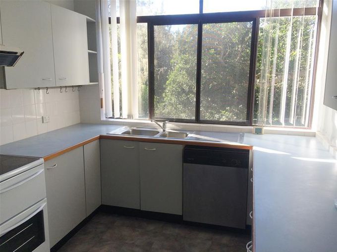 2 / 58 Parkyn Parade, Mooloolaba