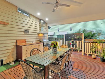40 Thomson Avenue, Woodridge