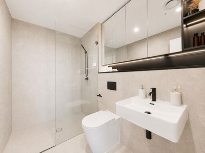 2Bed / 3 bennelong parkway, Wentworth Point