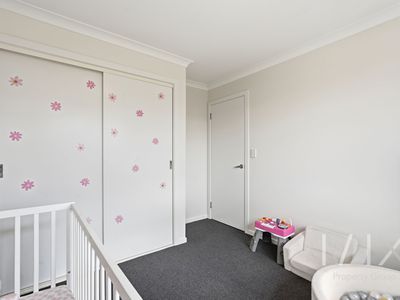 1 / 19 Joseph Link, Brighton