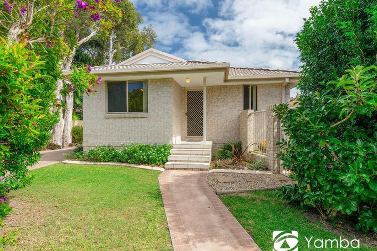 1 / 15A Shores Drive, Yamba