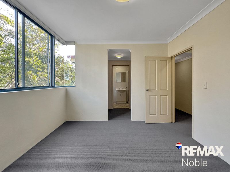 9 / 52 Woniora Road, Hurstville
