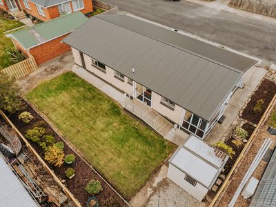 12 Cowper Street, Milton