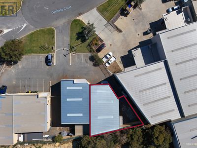 1 / 7 Geelong Court, Bibra Lake
