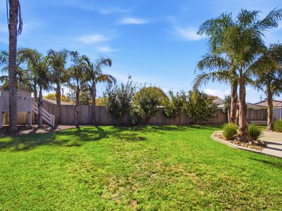 6 Bridget Court, Sale