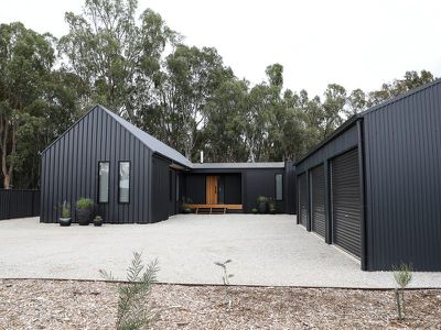 27 Armstrong Drive, Barham