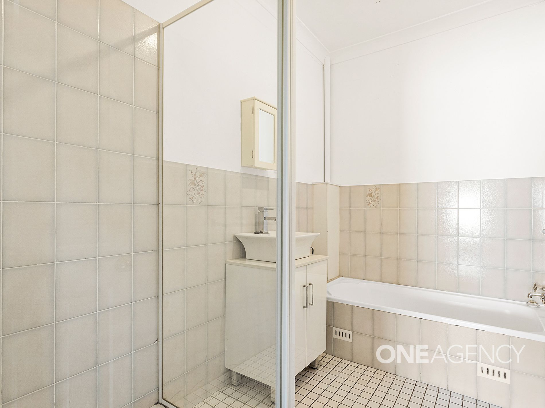 3 / 4 Avondale Road, Dapto