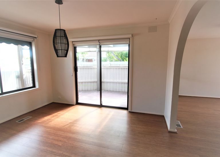 1 / 10 Willow Glen Court, Dingley Village