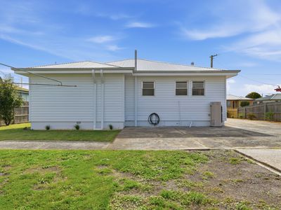 2 Paterson Crescent, George Town