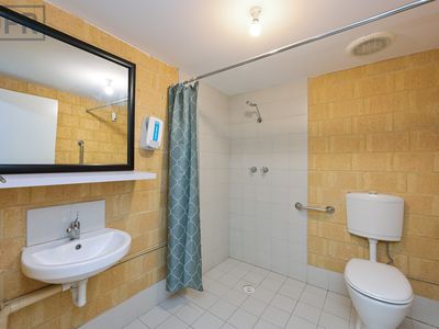 5 / 437 Yangebup Road, Cockburn Central