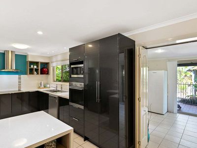 1 Bangalow Court, Kawungan