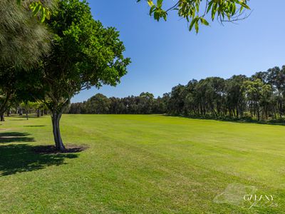 4 Betty Close, Coral Cove