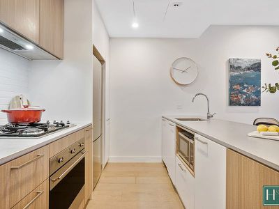 313 / 9 Village Avenue, Brunswick East