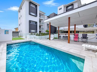 9 / 131-135 Bradman Avenue, Maroochydore