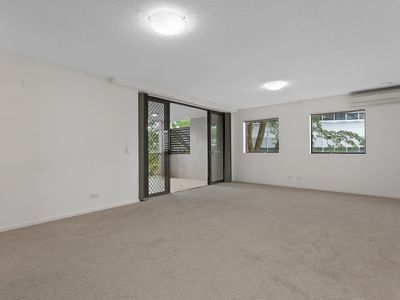 23 / 7 Landsborough Tce, Toowong