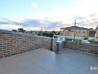 Top Floor / 757 Punchbowl Road, Punchbowl