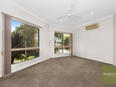 9 Amarina Court, Annandale
