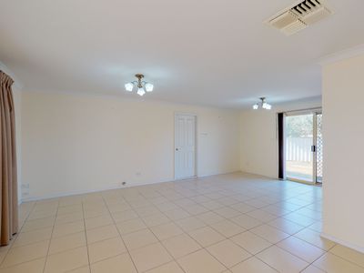 105 Oak Crescent, Narromine