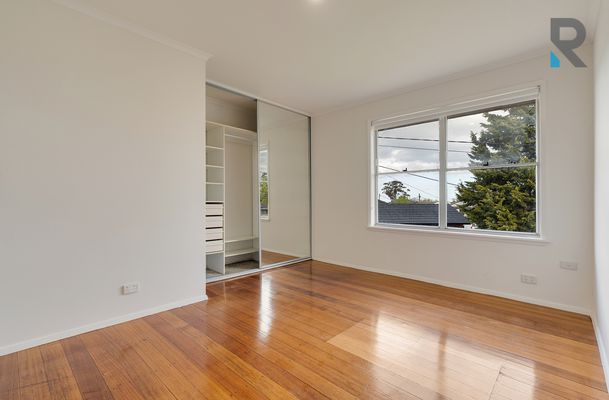 33 Rosedale Crescent, Dallas