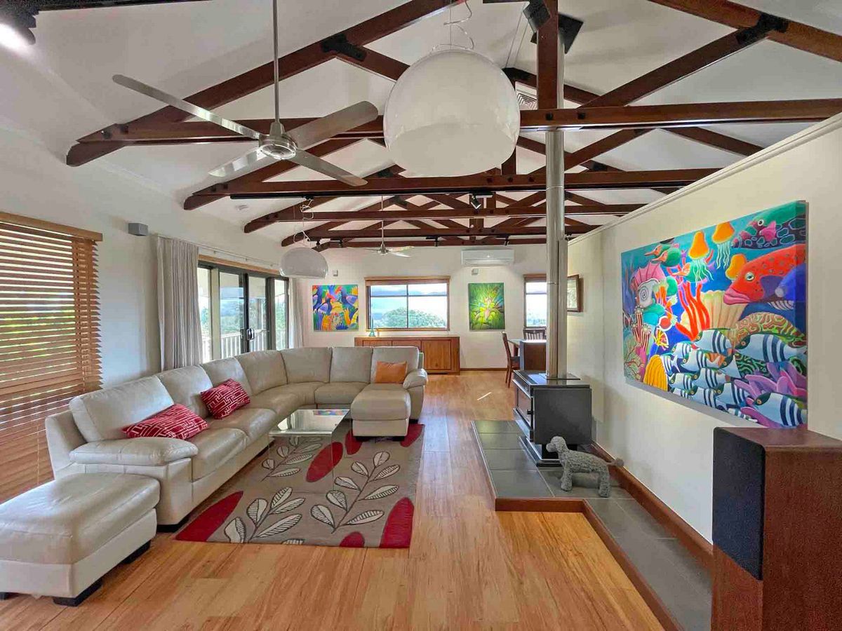 9 Tenth Avenue, Atherton