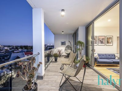 708 / 9 Tully Road, East Perth