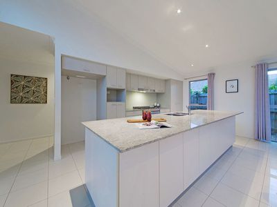 17 Margaret Crescent, Wakerley
