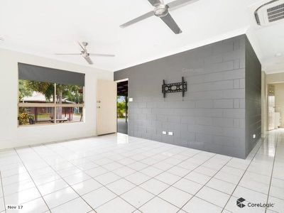 10 Cosmo Court , Rosebery