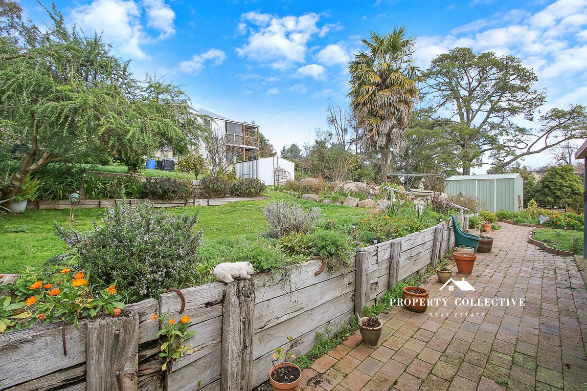 21 Priory Lane, Beechworth