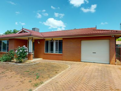 11 Rosella Street, Dubbo