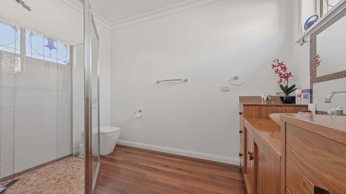 5 Lonsdale Parade, Dalmeny