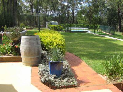 11R Harefield Drive, Dubbo