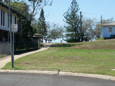 52 First Avenue, Woodgate