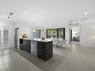 9 Feathertail Place, Wakerley