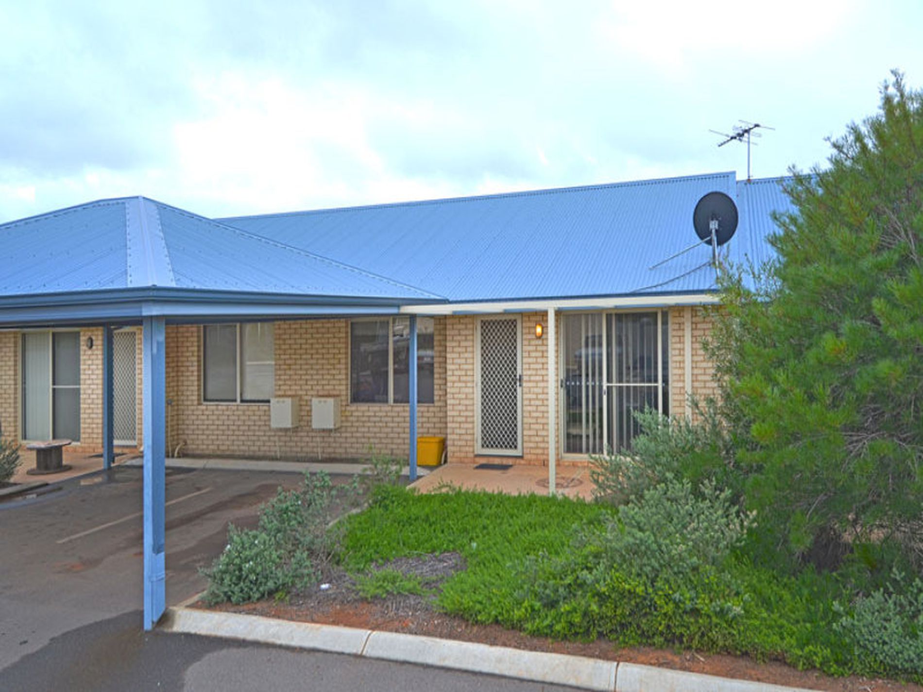 7 / 3 Great Eastern Hwy, Somerville