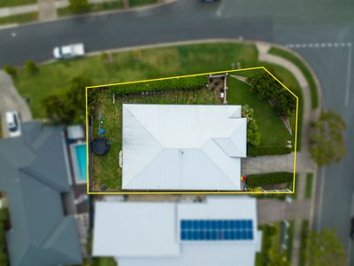 1 Daintree Drive, Coomera