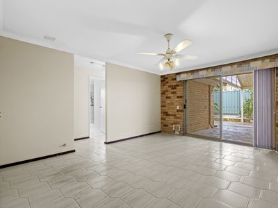 15 Kirwan Way, Winthrop