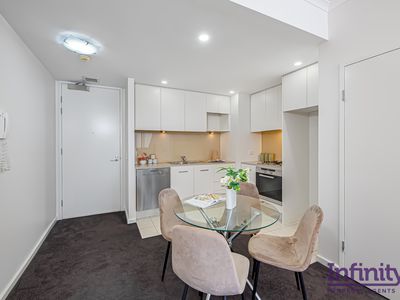 6304 / 10 Sturdee Parade, Dee Why