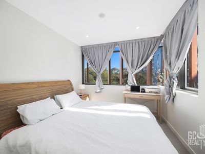 402 / 13 Waterview Drive, Lane Cove