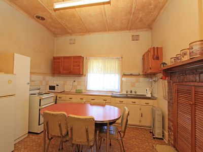 33 Victoria Hill Road, Heathcote
