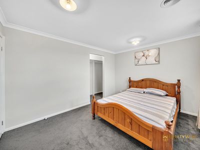 17 Lindberg Street, Manor Lakes